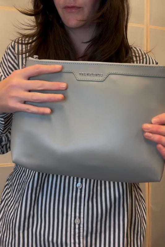 SAMPLE SALE: leather pouch - grey