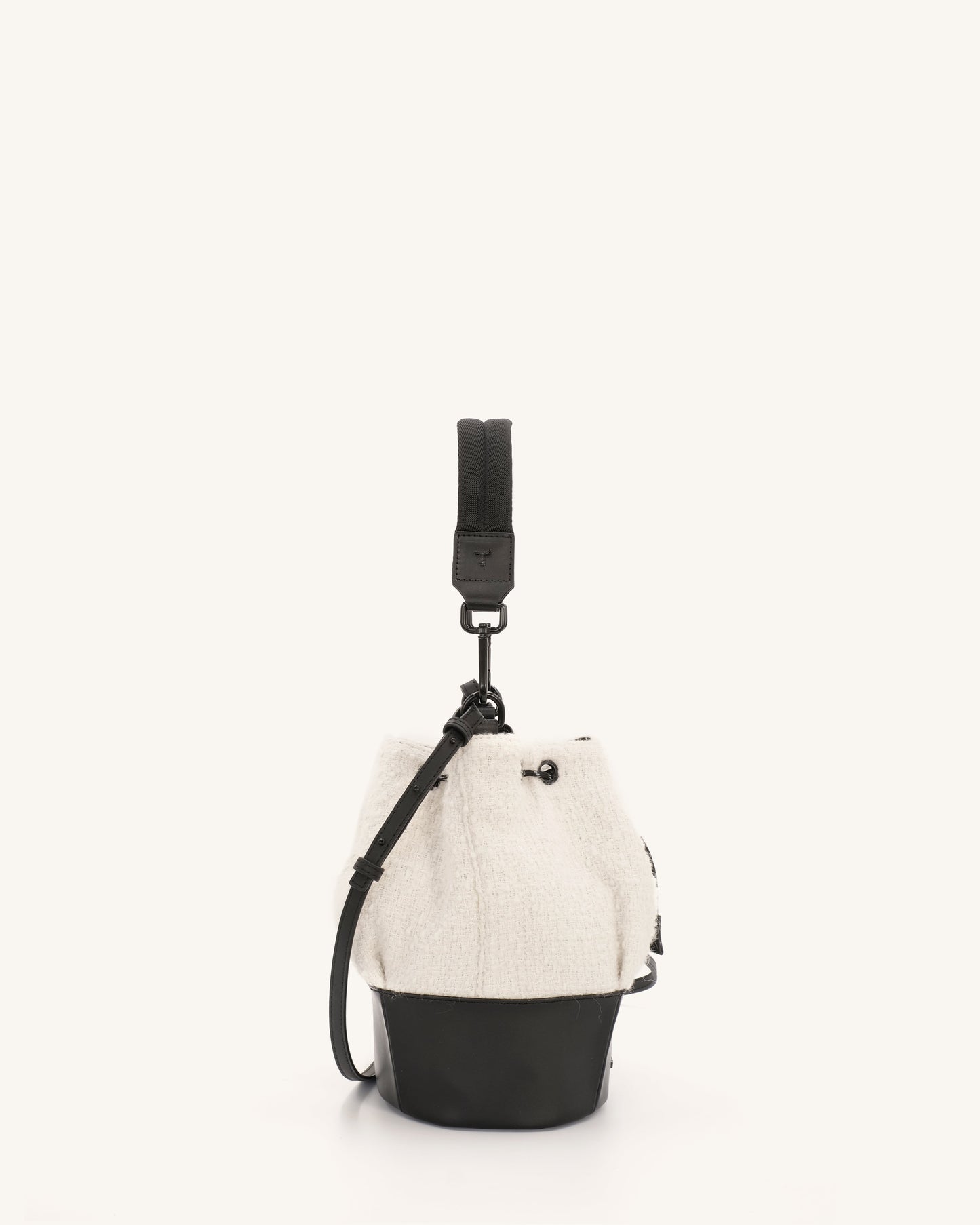 SAMPLE SALE: Bucket Bag - Coconut Boucle